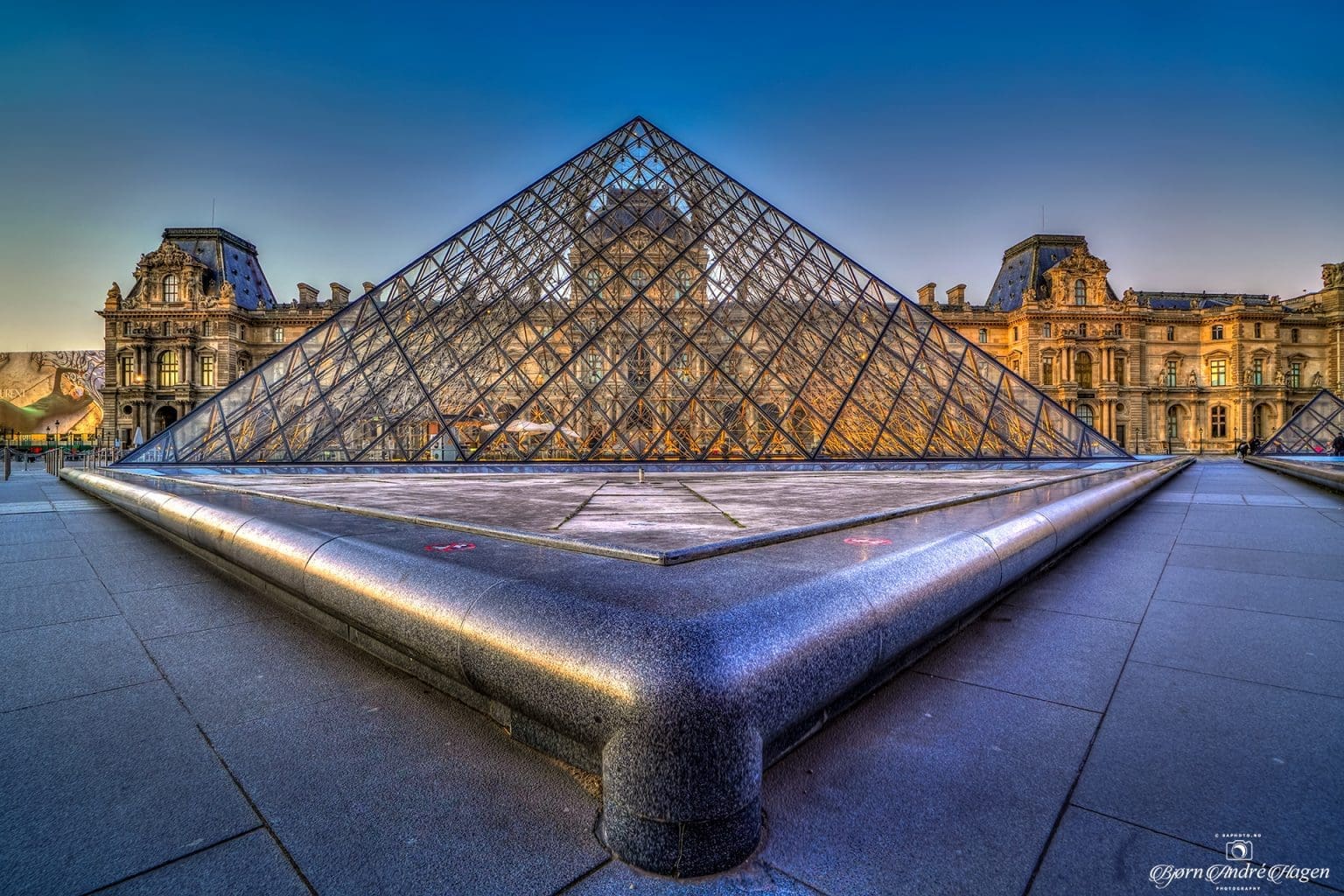 Louvre-Pyramid-April-2023