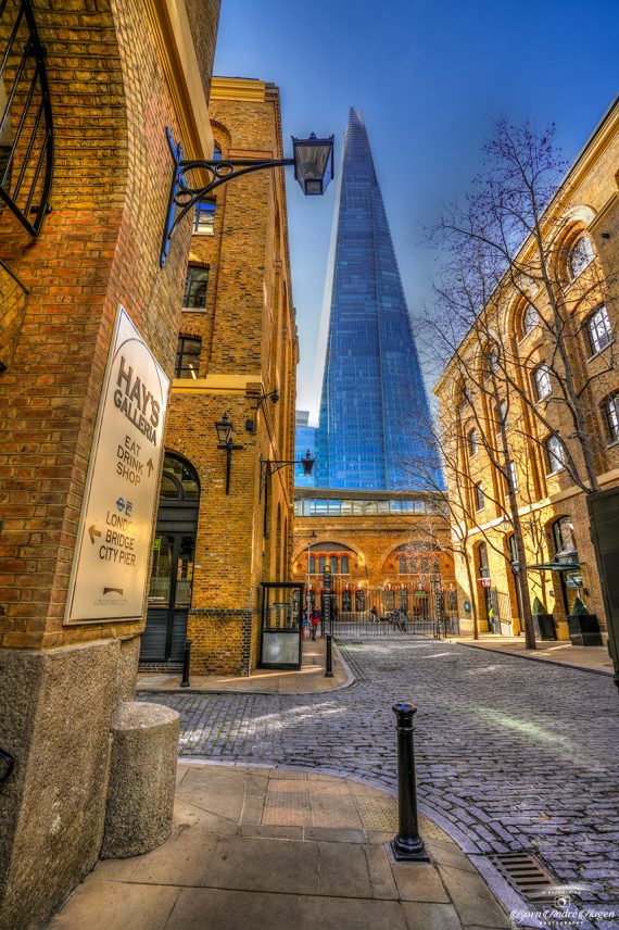 HaysGalleria-TheShard-in-blue-sky