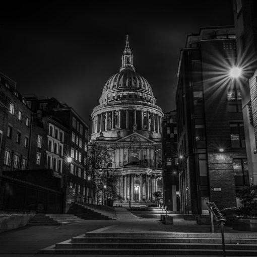 StPaulsNightBW